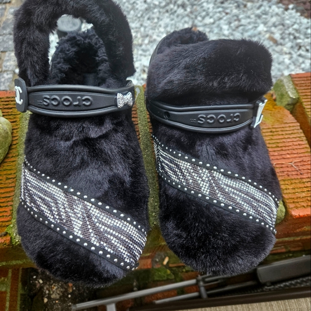 Crocs, Size 9